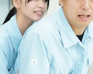 SONE-602_Nhỏ sinh viên làm thêm tại cửa hàng tiện lợi