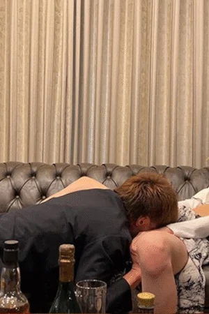 Ông chồng dại dột kiểm tra độ chung thủy của vợ bằng cách để vợ ở với đồng nghiệp của mình